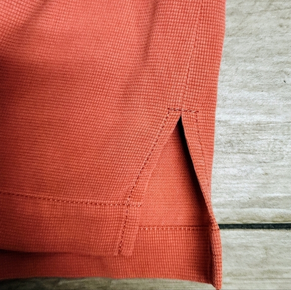 Tommy Bahama 100% Silk Shirt Coconuts Button Down In Coral Size L - Picture 3 of 16